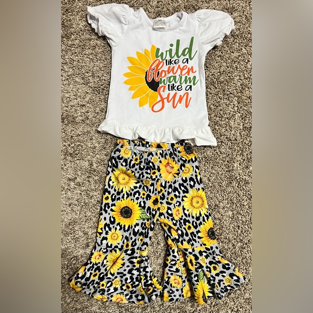Boutique Wild Sunflower Leopard Ruffle Capri 2-piece Set, size 2XS: 6-12 months